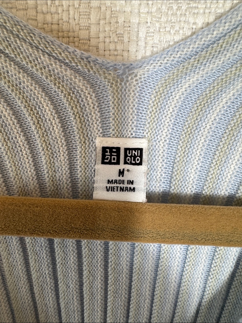 UNIQLO 100% Cotton Ribbed Sweater Tee Powder Blue V-Neck Size M - Picture 2 of 8